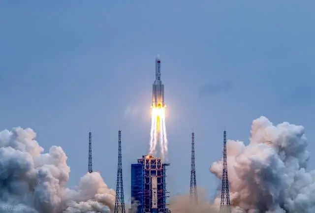 不炒中國空間站？非不行是太穩(wěn)！國際空間站卻天天驚魂